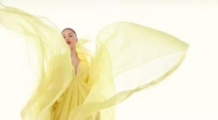 Adriana Lima eski formuna kavuştu