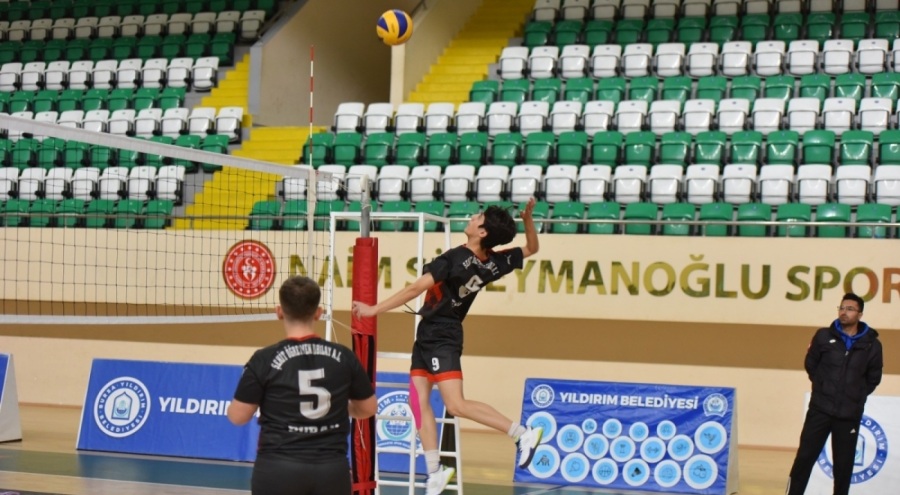 Bursa Yıldırım'da 2. küme okul sporları şenlikleri start aldı