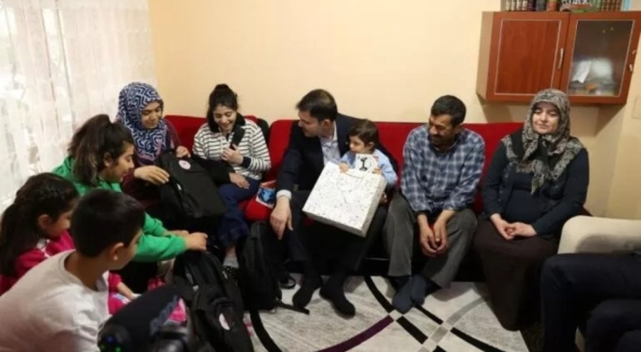 Bakan Kurum Ankara'daki depremzedeleri ziyaret etti