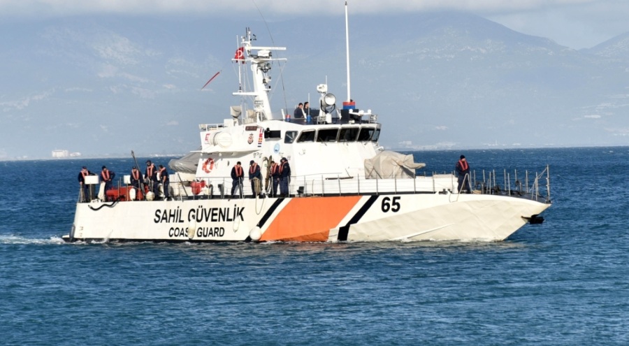 Batan geminin mürettebatı aranıyor