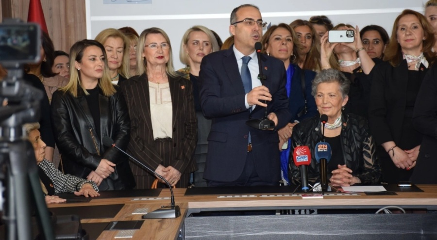 CHP Bursa İl Başkanlığı'nda büyük kadın buluşması gerçekleşti