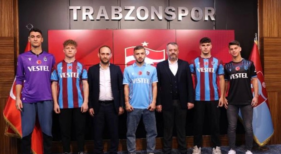 Trabzonspor, altyapıdan 5 oyuncuyla sözleşme imzaladığını duyurdu