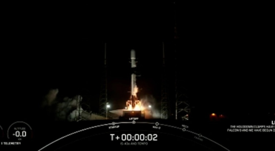 SpaceX yörüngeye iletişim uydusu fırlattı