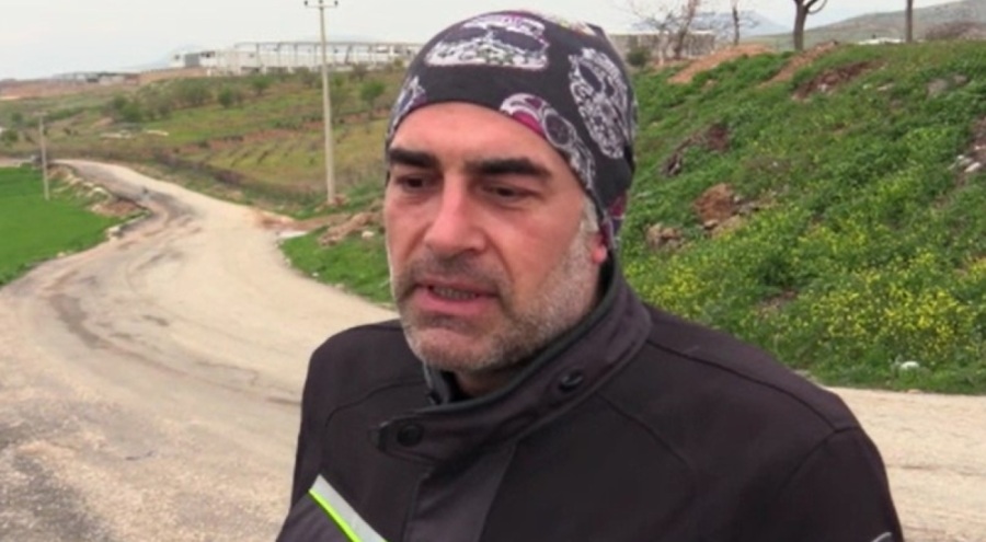 Bursa'dan motosikletiyle Adıyaman'a gelen vatandaş depremzedelere ihtiyaçlarını ulaştırıyor