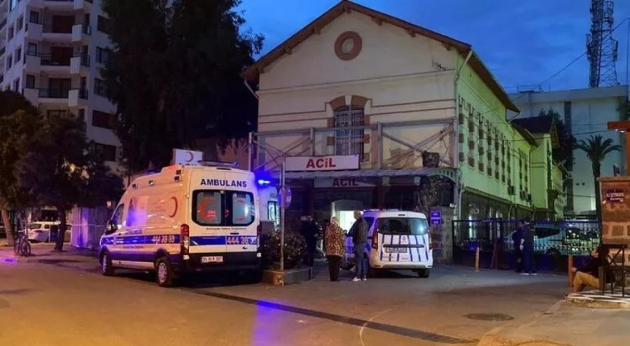 İzmir'de bir genç kalbinden bıçaklandı