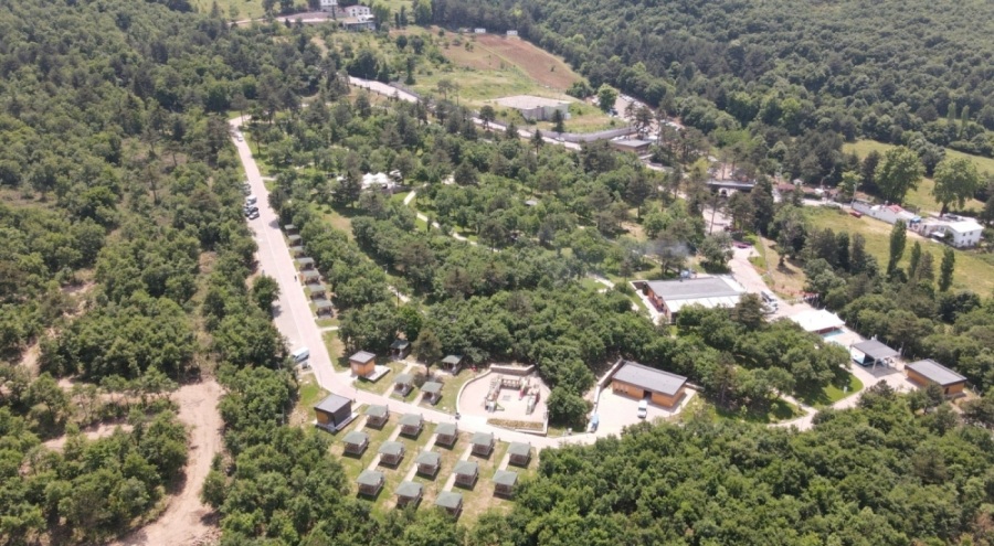 Bursa Yıldırım'da çiçek dikim faaliyetleri sürüyor