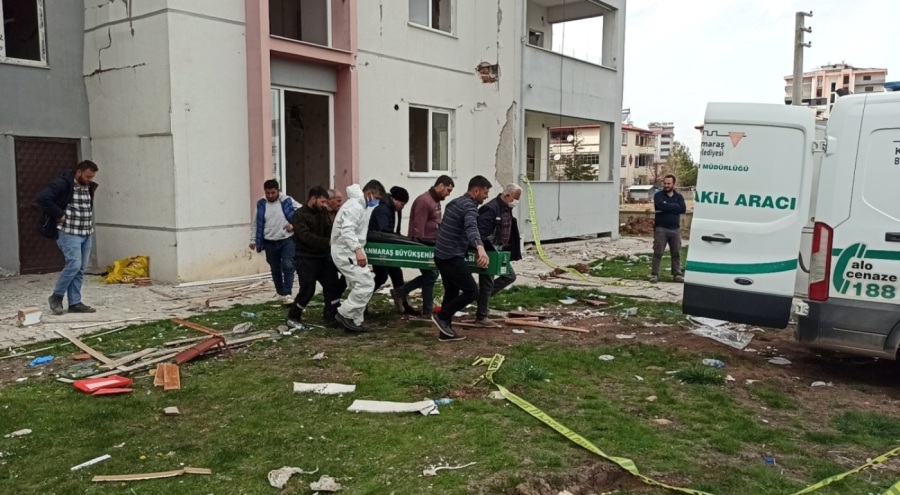 Kahramanmaraş'ta feci ölüm! 13 katlı apartmanın çatısından düştü
