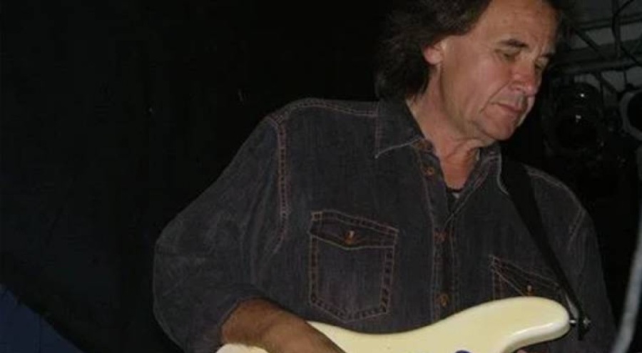 Rolling Stones ve David Bowie'nin bas gitaristi Regan hayatını kaybetti