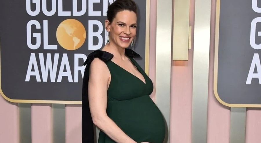 Hilary Swank 48 yaşında ilk kez bebeklerini kucağına aldı