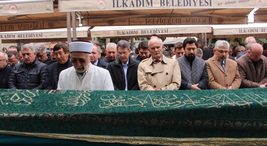 Nurettin Canikli, ağabeyini son yolculuğuna uğurladı