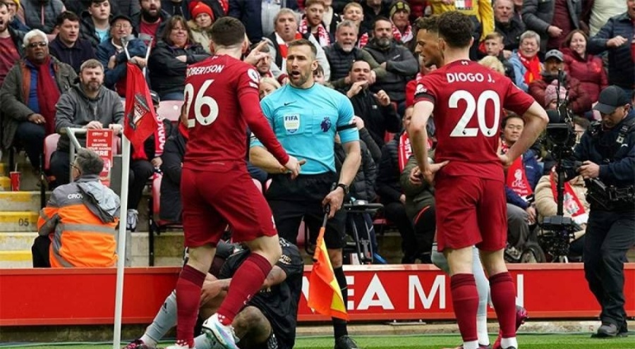 Premier Lig'de hakeme "dirsek" soruşturması açıldı