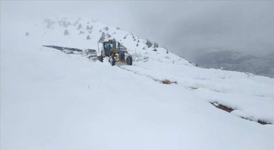 Antalya'ya nisan karı yağdı