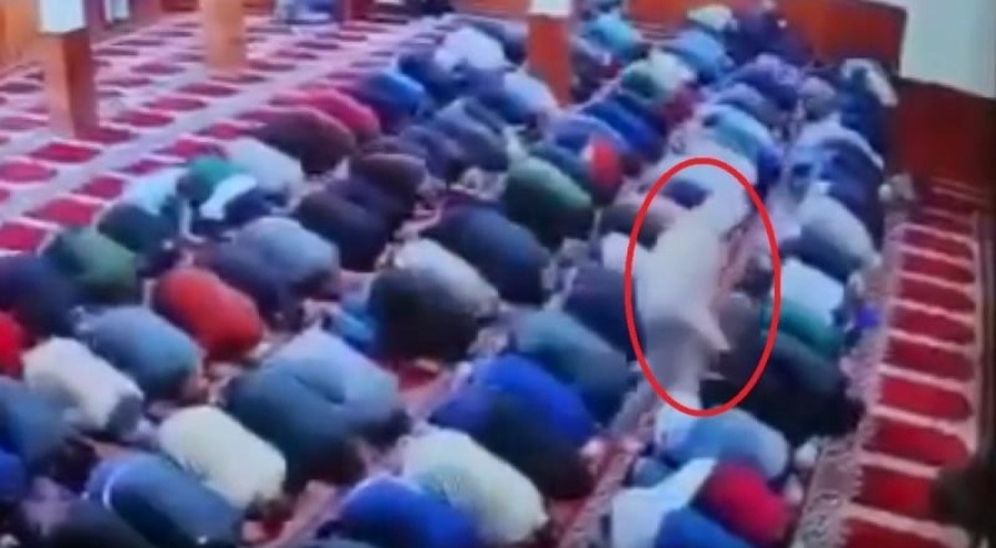 ABD'de namaz kıldıran imam bıçaklandı