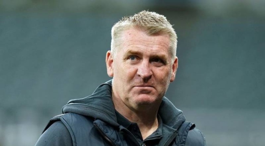 Leicester City, Dean Smith'le anlaştı