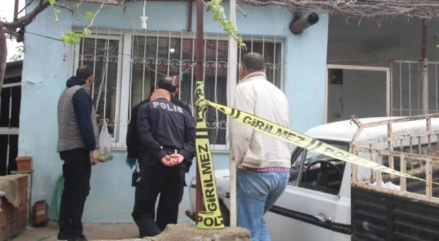 73 yaşındaki yaşlı adam evinde ölü bulundu