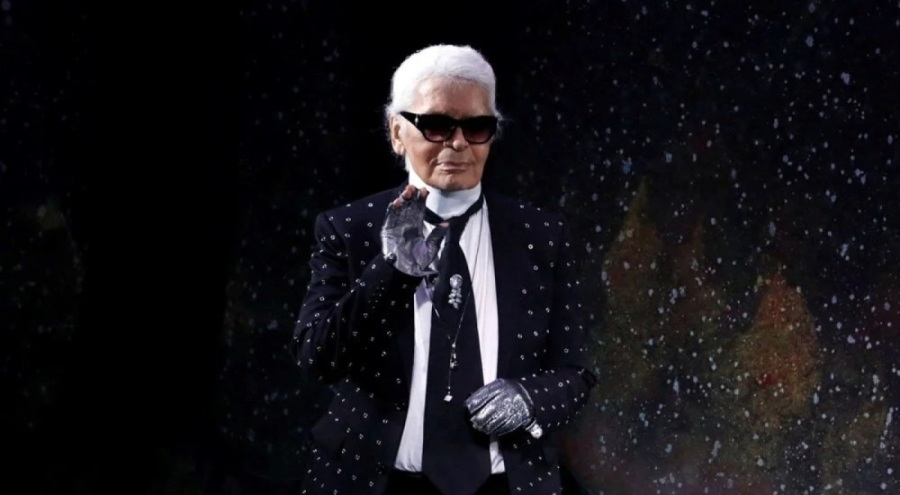 Gigi Hadid, Kendall Jenner ve daha birçok ünlü model tasarımcı Karl Lagerfeld için bir arada