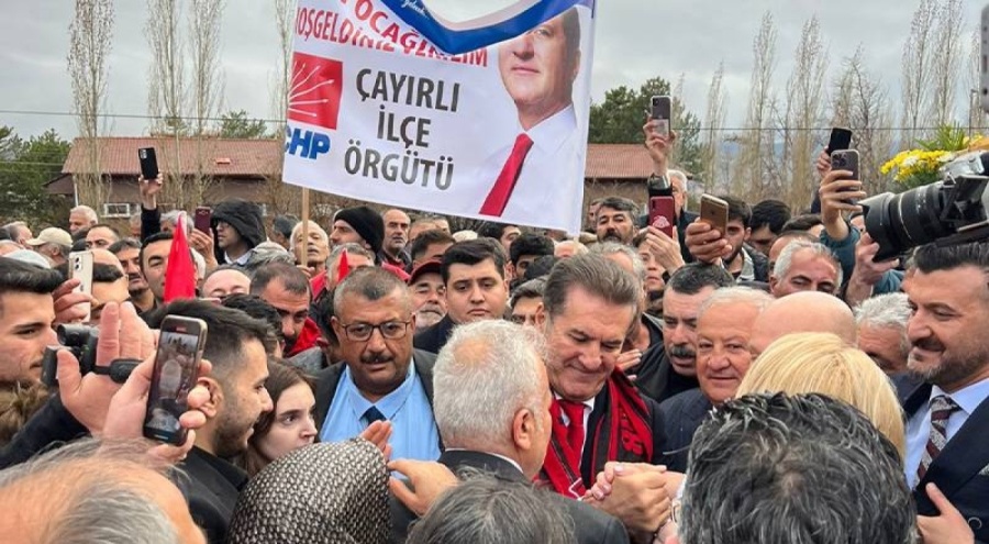 Mustafa Sarıgül'e Erzincan'da: Askerden gelmiş evlat gibiyim