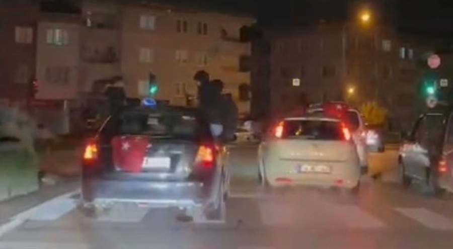 Bursa'da tehlikeli yolculuk kamerada