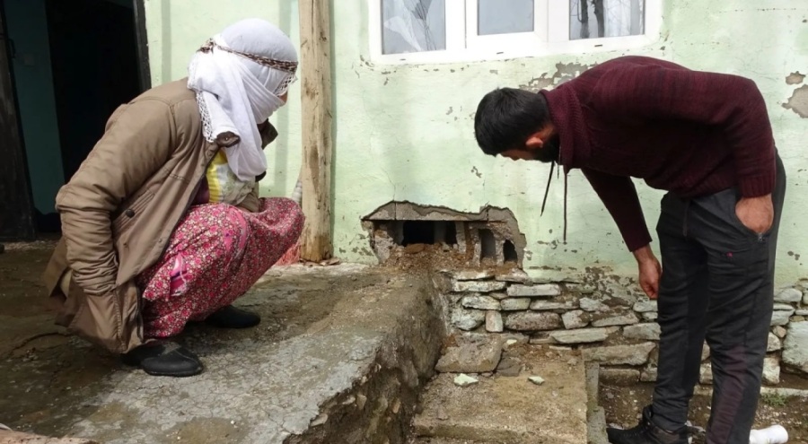 Eve yıldırım düştü: Eve bomba atıldığını sandık!