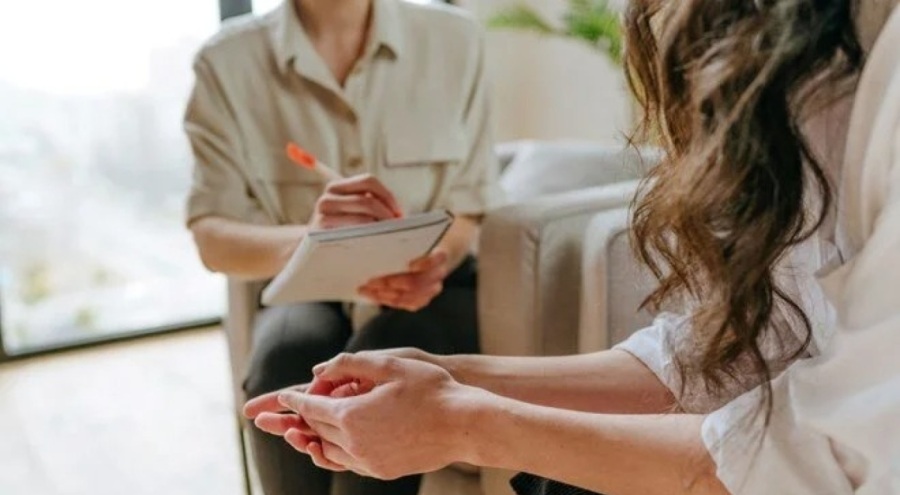 Terapi almadan önce kendinize sormanız gereken 8 soru