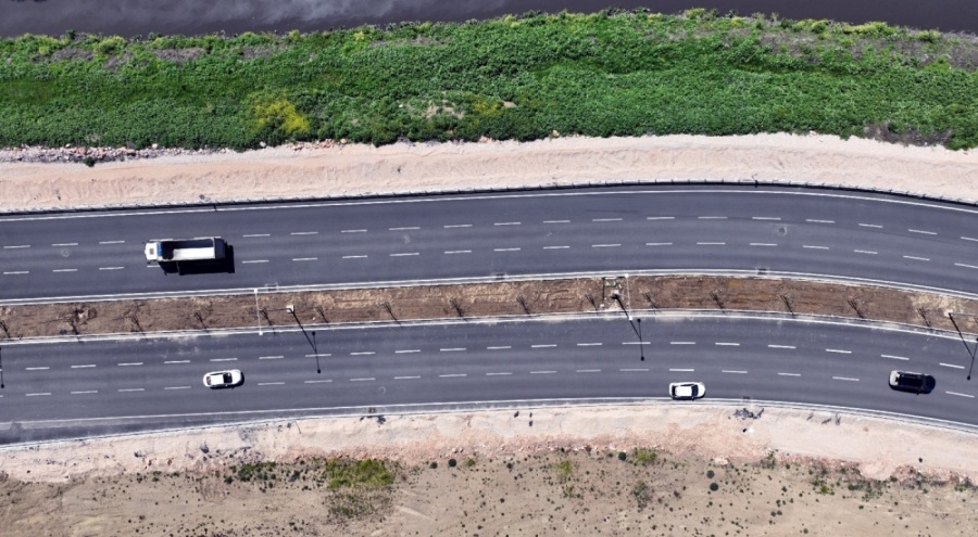 Bursa'da hastane yolu yeşillendirme çalışmalarıyla açılışa hazırlanıyor