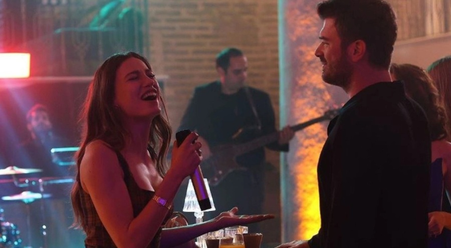 Serenay Sarıkaya'nın 'Yaramızda Kalsın' şarkısına seyirciden tepki