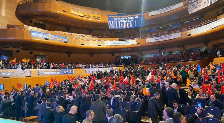 AK Parti vekil adaylarını tanıttı