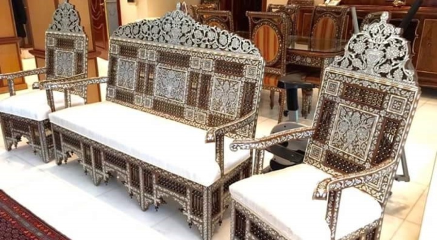 Savaştan kaçan sedefkar mesleğine Bursa'da devam ediyor