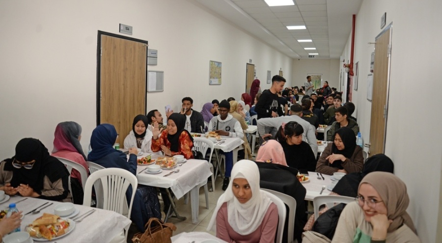 Bursa'da misafir yabancı öğrencilere iftar