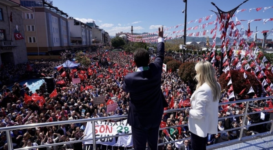 Ekrem İmamoğlu: Mülakat 21 yıl sonra mı aklınıza geldi?