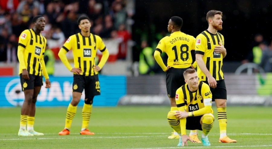 Bayern Münih takıldı, Borussia Dortmund fırsatı değerlendiremedi