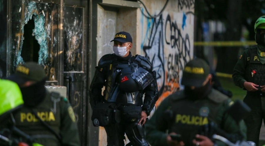 Kolombiya'da elleri ve ağızları bağlı 4 kişinin cesedi bulundu