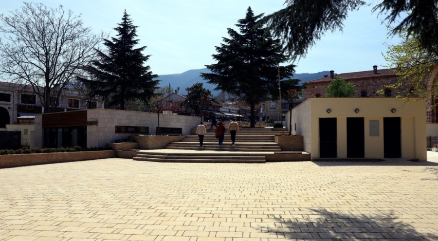 Bursa'da Ertuğrulbey Meydanı'ndaki çalışmalar tamamlandı