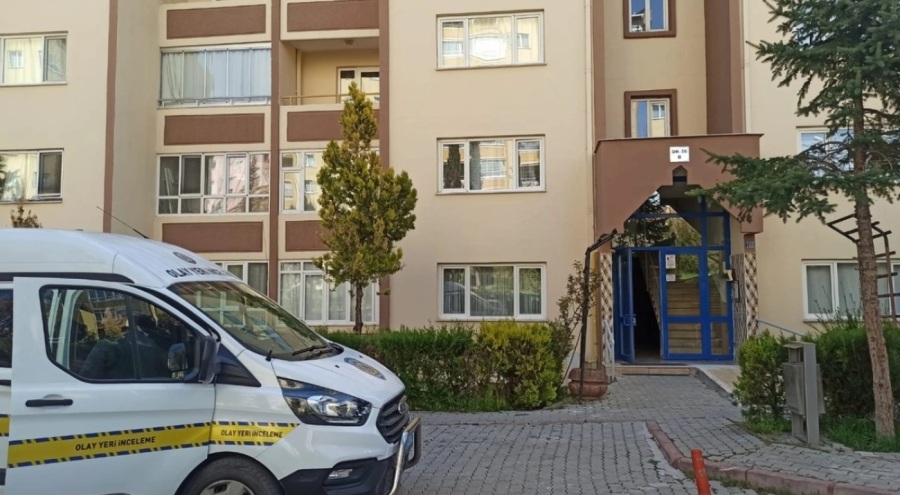 Emekli polis eşi ve iki çocuğunu beylik tabancasıyla vurdu