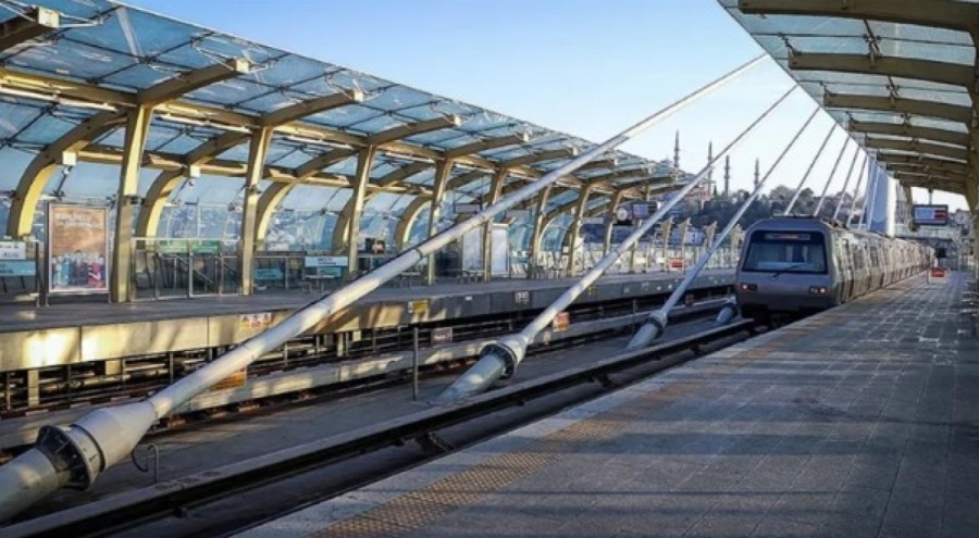 Kabataş-Bağcılar tramvayı raydan çıktı