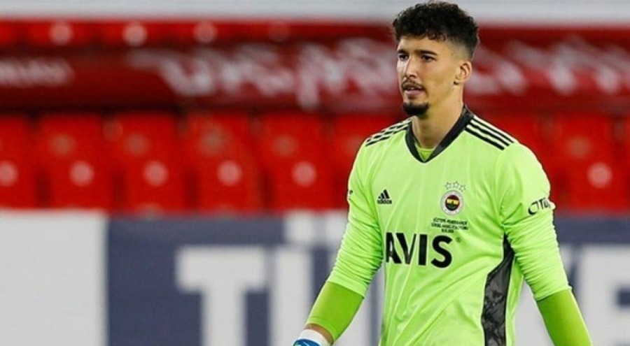 Fenerbahçe'de Altay Bayındır için ameliyat kararı