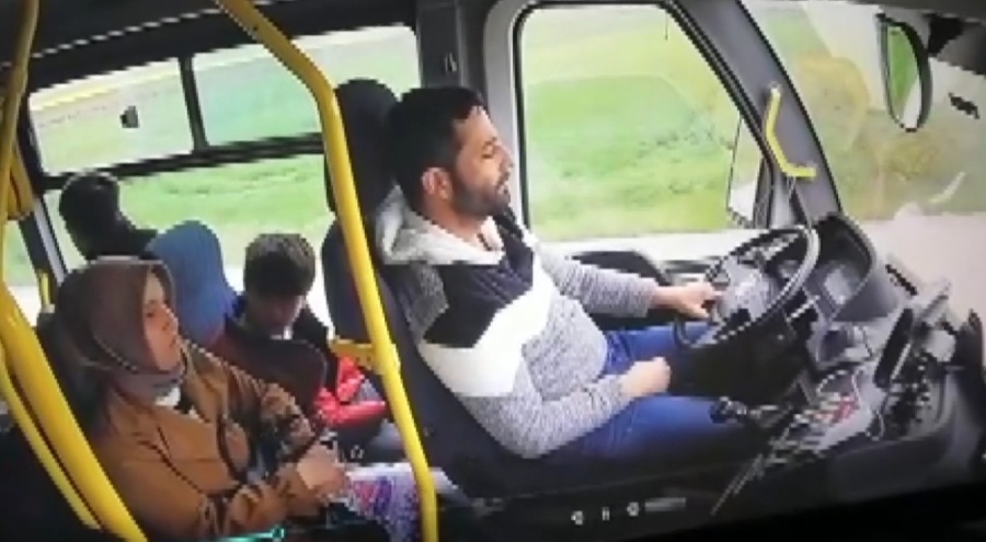 Bursa'da otobüsün şoförü uyuyakalınca yolcular ölümden döndü