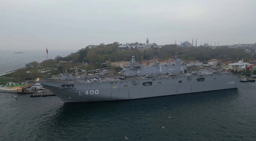 TCG Anadolu ziyaretçilerini ağırladı