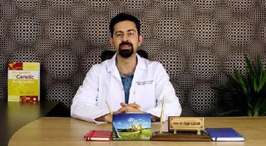 Çamaşır makinesi açma cinayeti! Mühendis kardeşi tarafından bıçaklanarak ölen doktor defnedildi