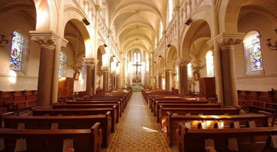 Kilise, çocuklara cinsel istismar vakalarından dolayı özür diledi