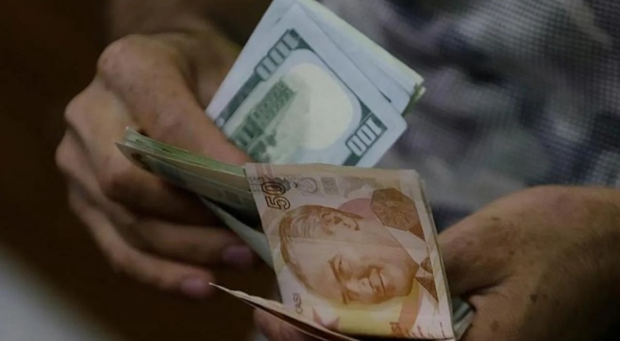 Bankalarda dolar alış-satış farkı 1 lirayı aştı