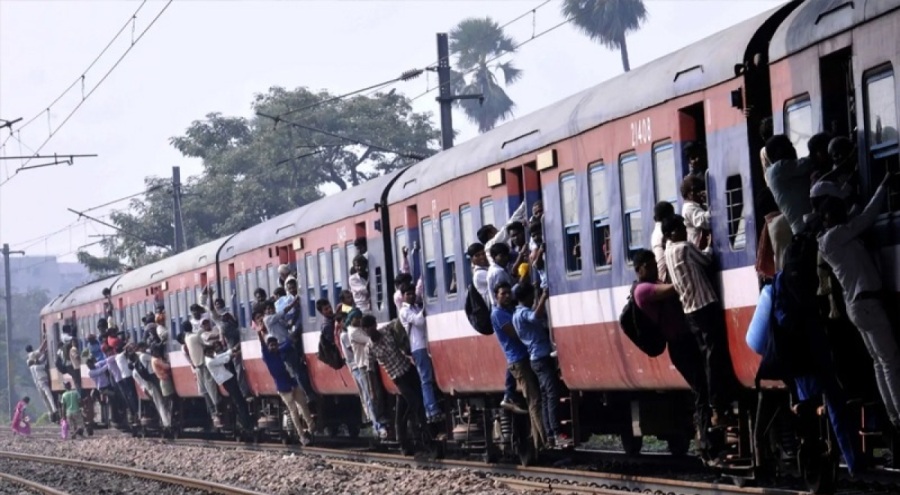 BM: Hindistan, yıl ortasında Çin'i geçerek dünyanın en kalabalık ülkesi olacak