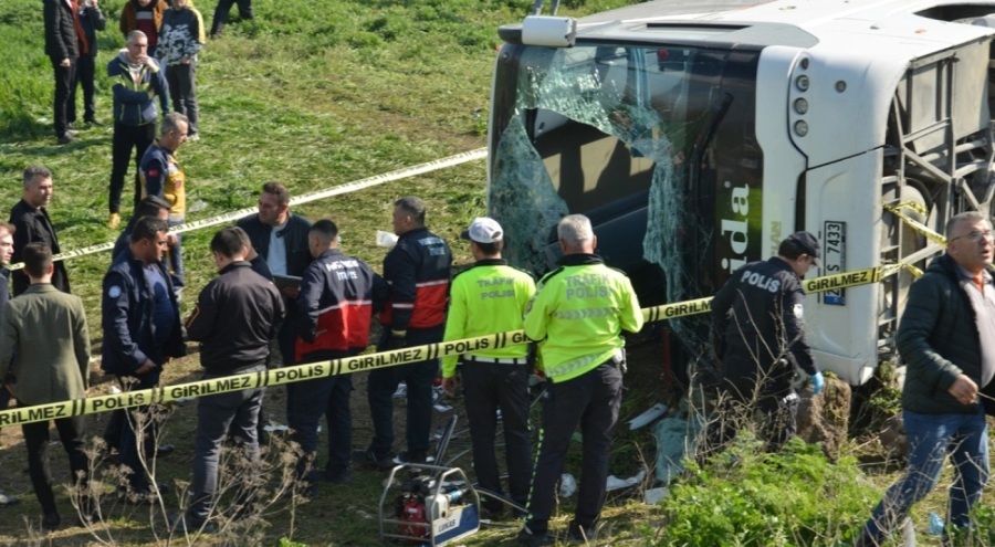 Eskişehir'de feci kaza: Ölü ve yaralılar var