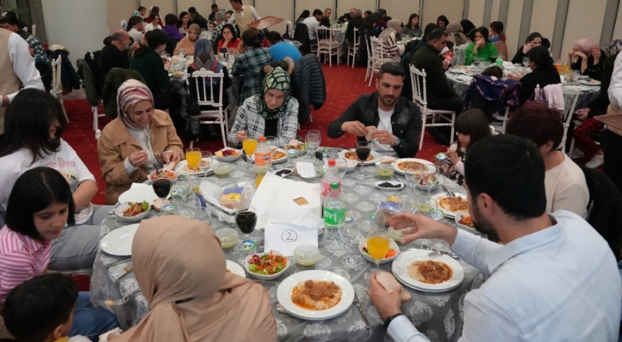 Bursa'da Çölyak hastaların glütensiz iftarda buluştu