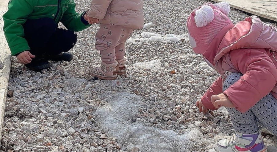 AB: Rusya'ya kaçırılan Ukraynalı çocukların bulunması için çalışıyoruz