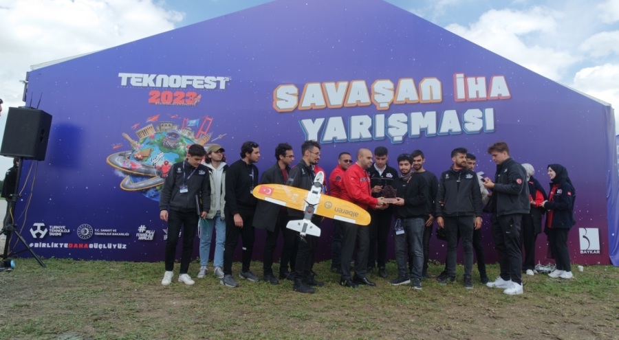 Bursa'da düzenlenen "TEKNOFEST Savaşan İHA Yarışması" tamamlandı