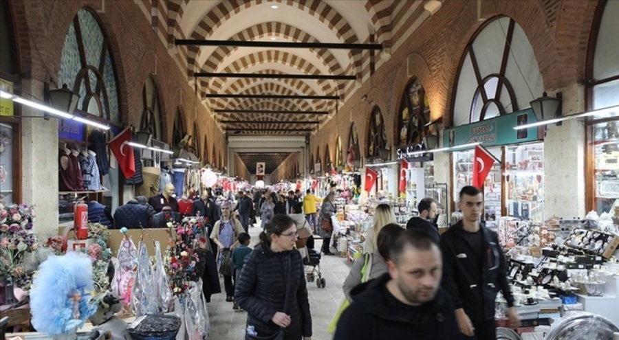 Edirne'de tarihi çarşılarda bayram hareketliliği yaşanıyor