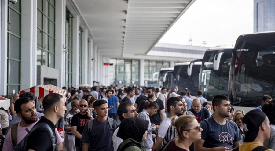 Bayram öncesi otobüs biletleri tükendi