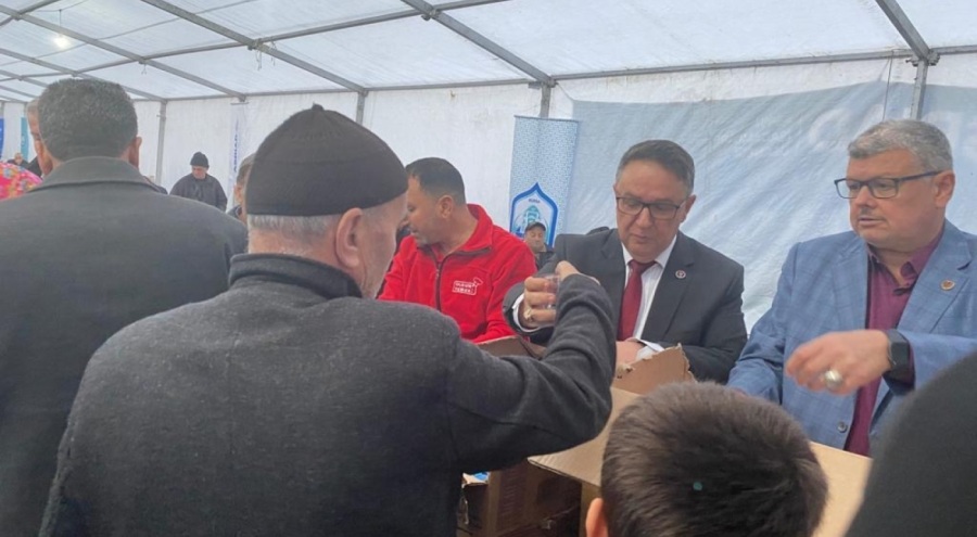 BBP Milletvekili Adayı Alfatlı, ASRİAD'ın çadırında vatandaşla iftarda buluştu