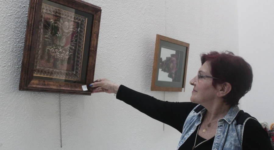 Bursa'da hobi olarak yaptığı sanatı emekli olduktan sonra sergiledi